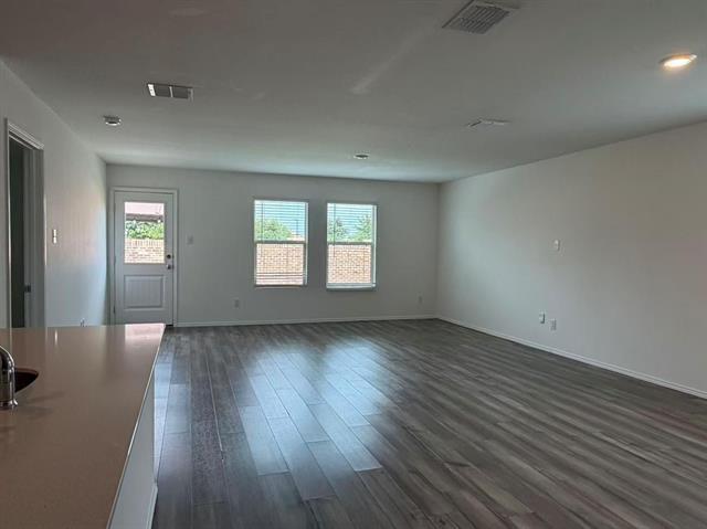 Building Photo - 405 Brook Dr