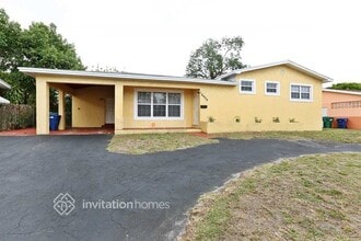 Building Photo - 18935 NW 8th Ave