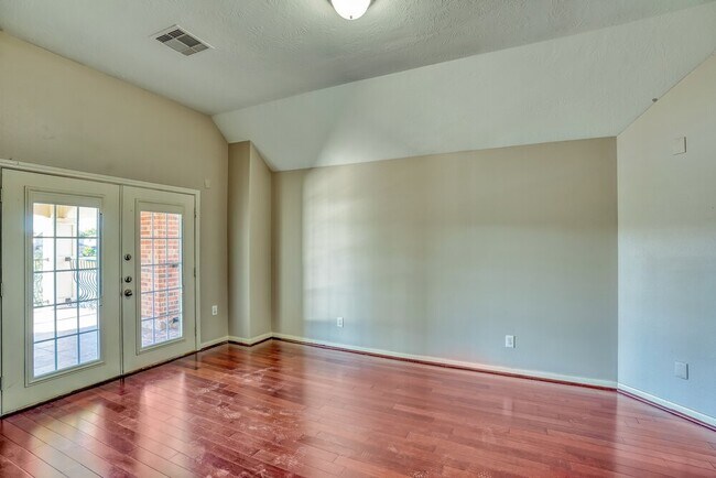 Building Photo - 17427 Stamford Oaks Dr