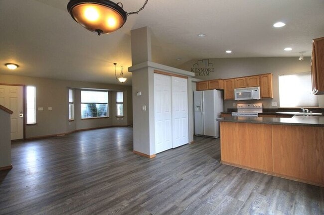 Building Photo - 5508 Bakerloo Ln