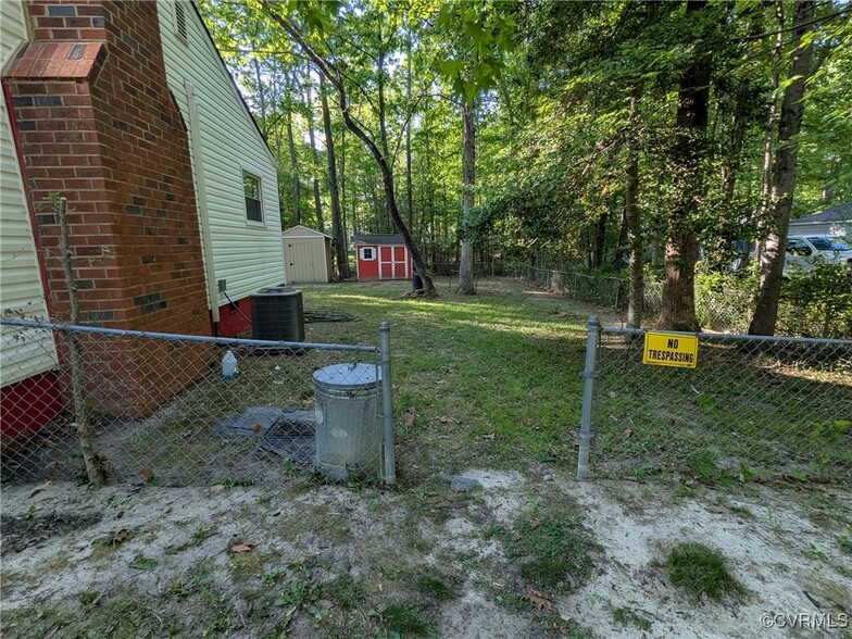 Building Photo - 10624 Sarata Ln