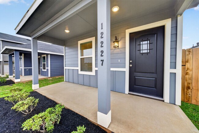 Building Photo - 12227 Shield Crest Ct