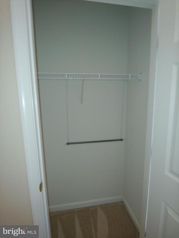 Building Photo - 2610 Chapel Lake Dr