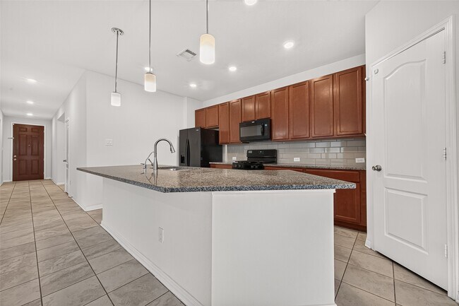 Building Photo - 20902 Cullen Ranch Rd