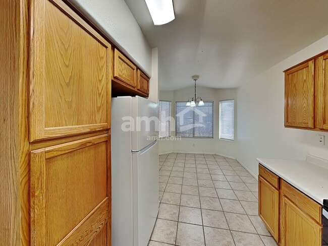 Building Photo - 11038 E Delta Ave