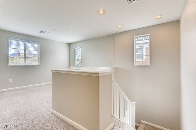 Building Photo - 2517 Bankhurst St