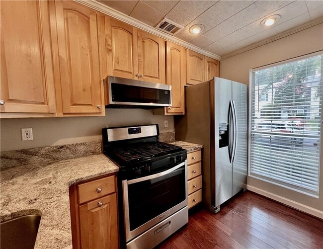 Building Photo - 406 Wedgewood Way