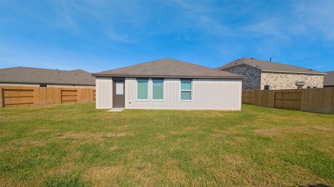 Building Photo - 29039 Grazing Plns Ln