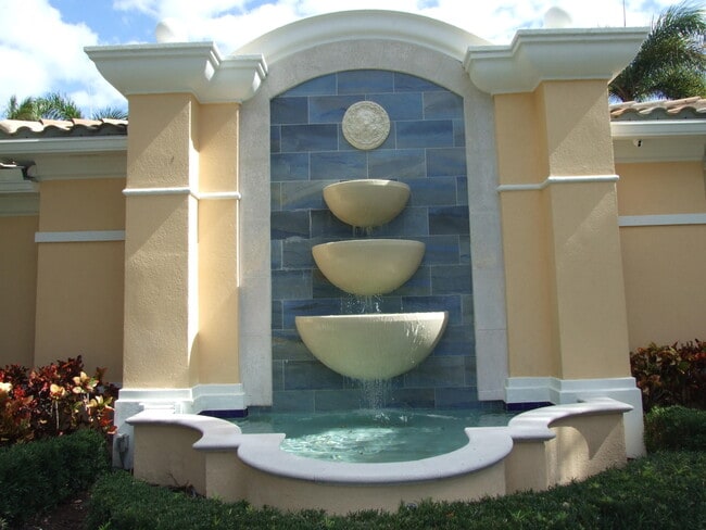 Building Photo - 181 Santa Barbara Way