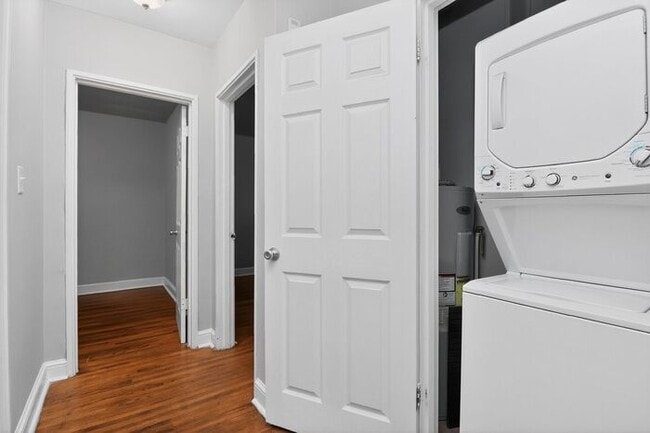 Building Photo - Charming 2BD/1BA Condo on Pecan Ave!