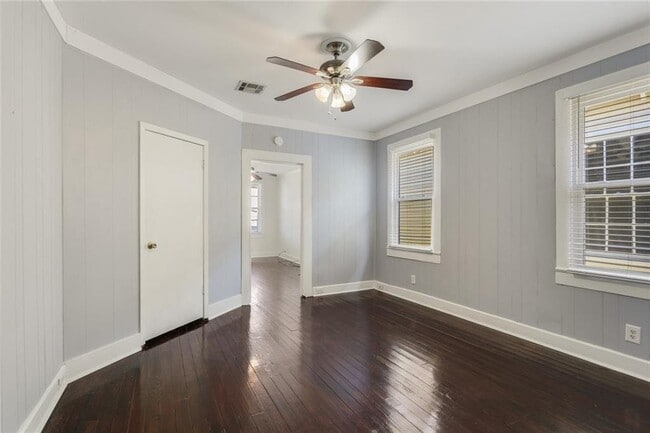 Building Photo - 3432 Danneel St