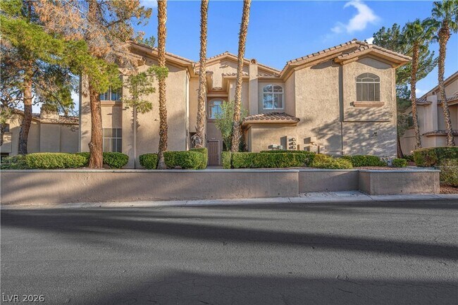 Building Photo - 2050 W Warm Springs Rd