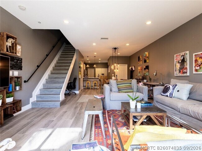 Building Photo - 2092 Pasa Verde Ln