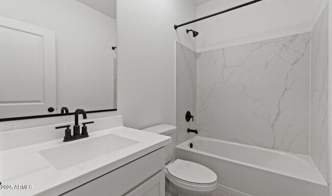 Building Photo - 7426 S 76th Dr