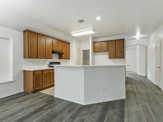 Building Photo - 4700 Brighton Dr