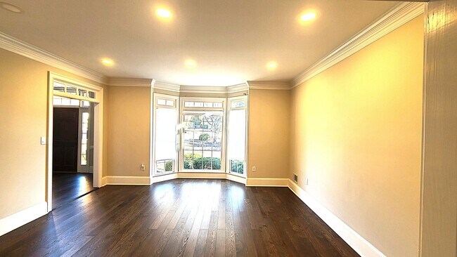 Building Photo - 10780 Carrara Cove