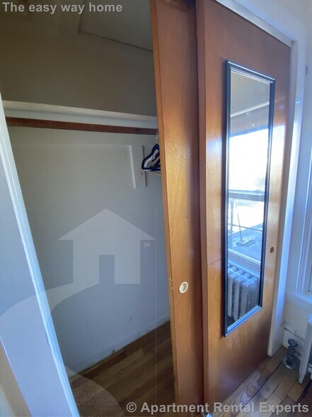 Building Photo - 381 Harvard St