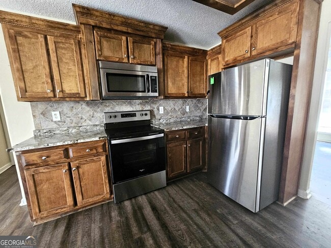 Building Photo - 1746 Tugalo Dr