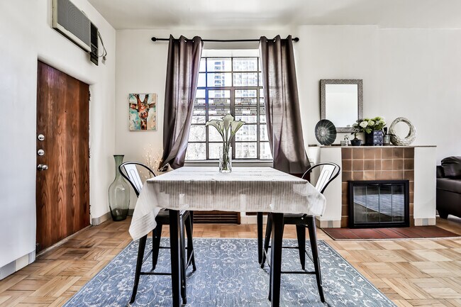 Dining - 143 W Burton Pl