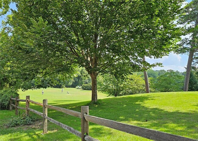 Building Photo - 38 La Rue Pl NW