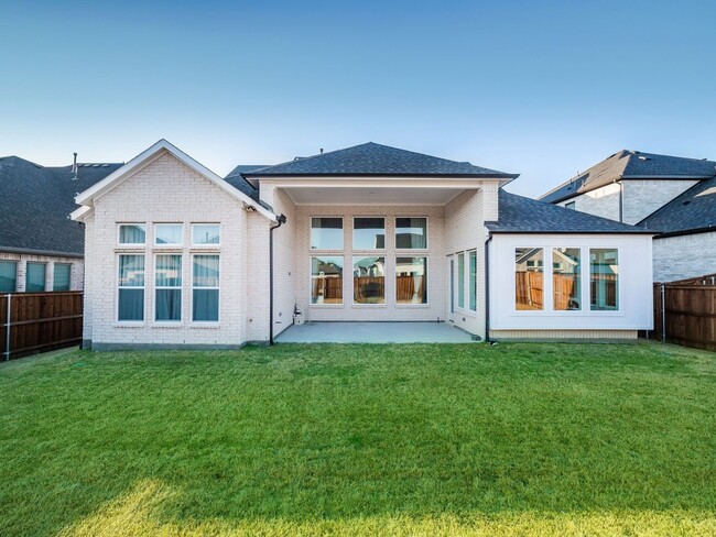 Building Photo - Luxurious 5-Bedroom Smart Home with Media ...