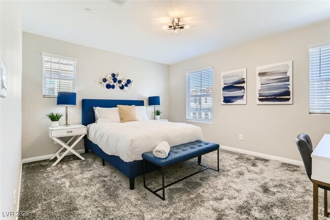 Building Photo - 2417 Fasano St