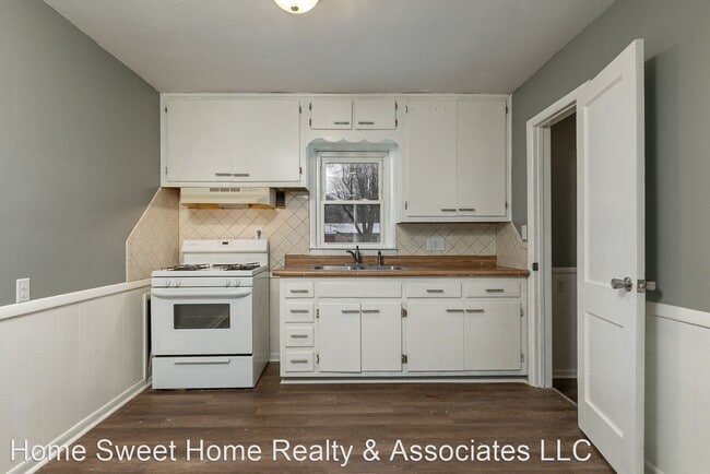 Building Photo - 2 br, 1 bath House - 1411 W Calhoun