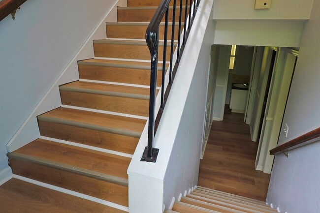 Building Photo - nice renovated 4 Bed 3 Bath