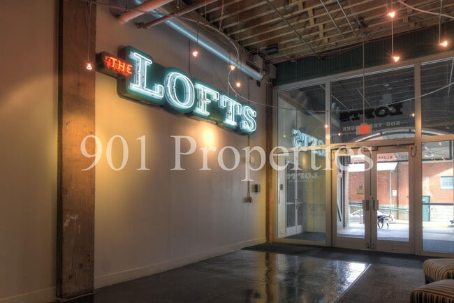 Building Photo - 505 Tennessee St