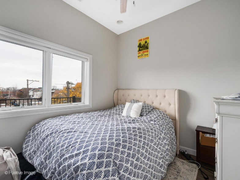 Building Photo - 2248 W Taylor St