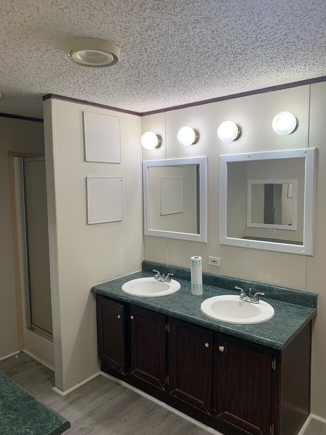 Building Photo - 1959 Prair rd lot 6