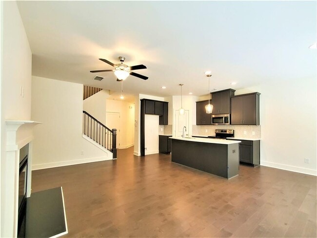 Building Photo - 389 Auburn Valley Wy