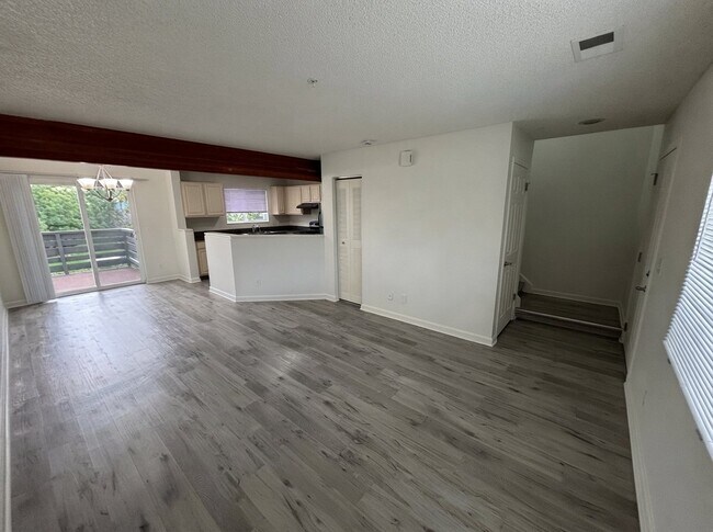 Building Photo - 629 Walden Cir