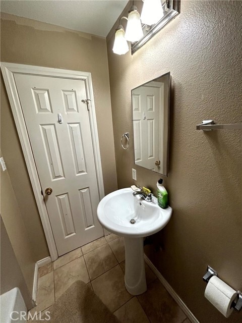 Building Photo - 2617 Calle Del Comercio