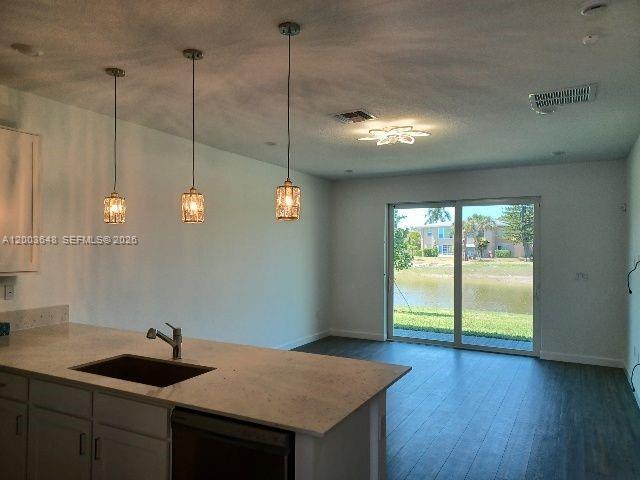 Building Photo - 5859 Shining Sea Ct