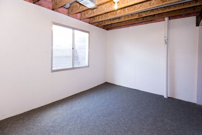 Building Photo - Home backing to foothills