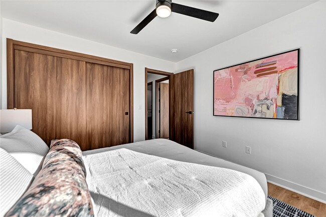 Building Photo - 1118 Emilia Ave