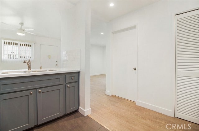 Building Photo - 1322 E 3rd St