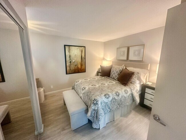 Building Photo - 78347 Terra Cotta Ct