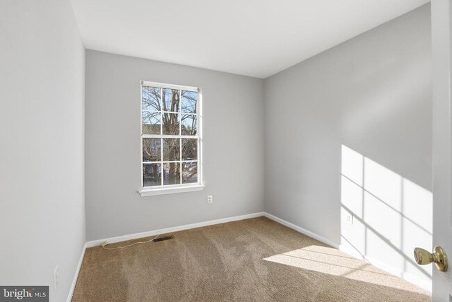 Building Photo - 6174 Silver Arrows Way