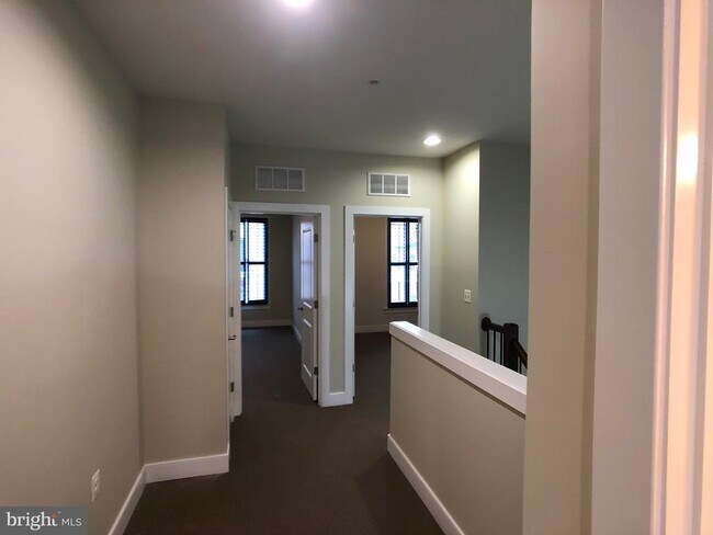 Building Photo - 2107 Main Line Blvd