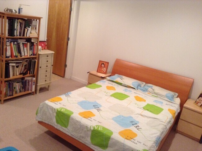 Building Photo - 2224 W Madison St