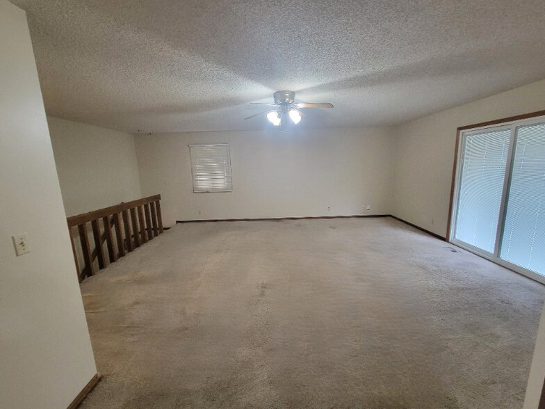 Building Photo - 1709 N Brunswick Ln