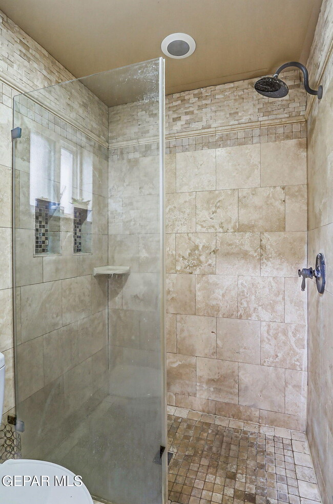 Building Photo - 1732 Russ Randall St