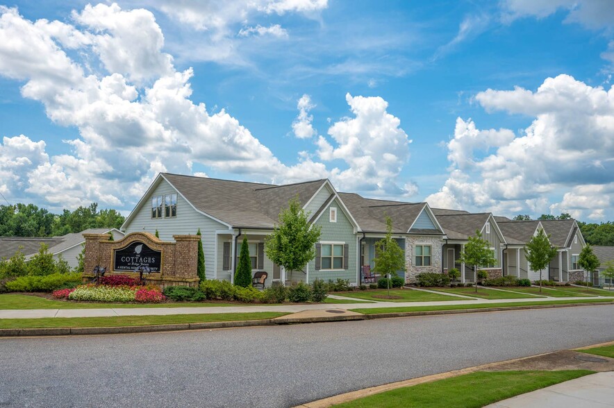 Building Photo - Cottages at Ridge Pointe