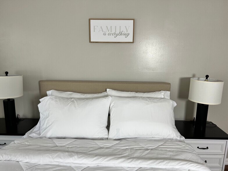 Building Photo - 333 Chapman Rd