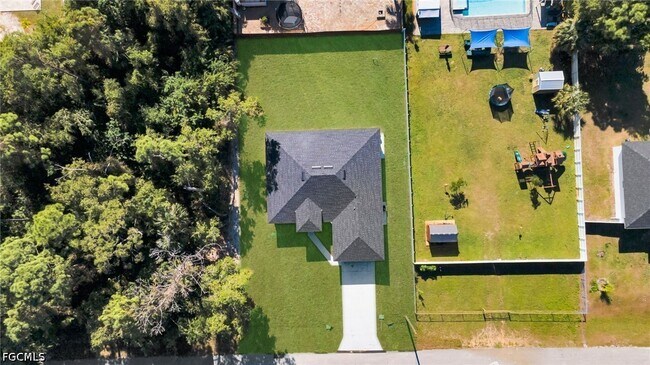 Building Photo - 2913 14th St W