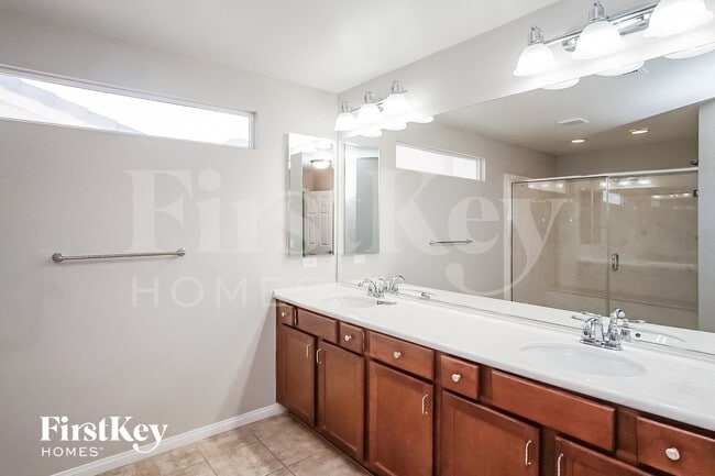 Building Photo - 9951 Mills Reef Ct