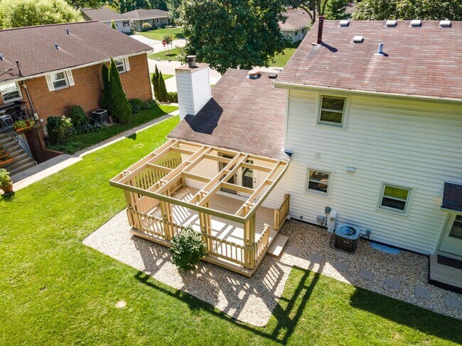Building Photo - 154 Howard Ave