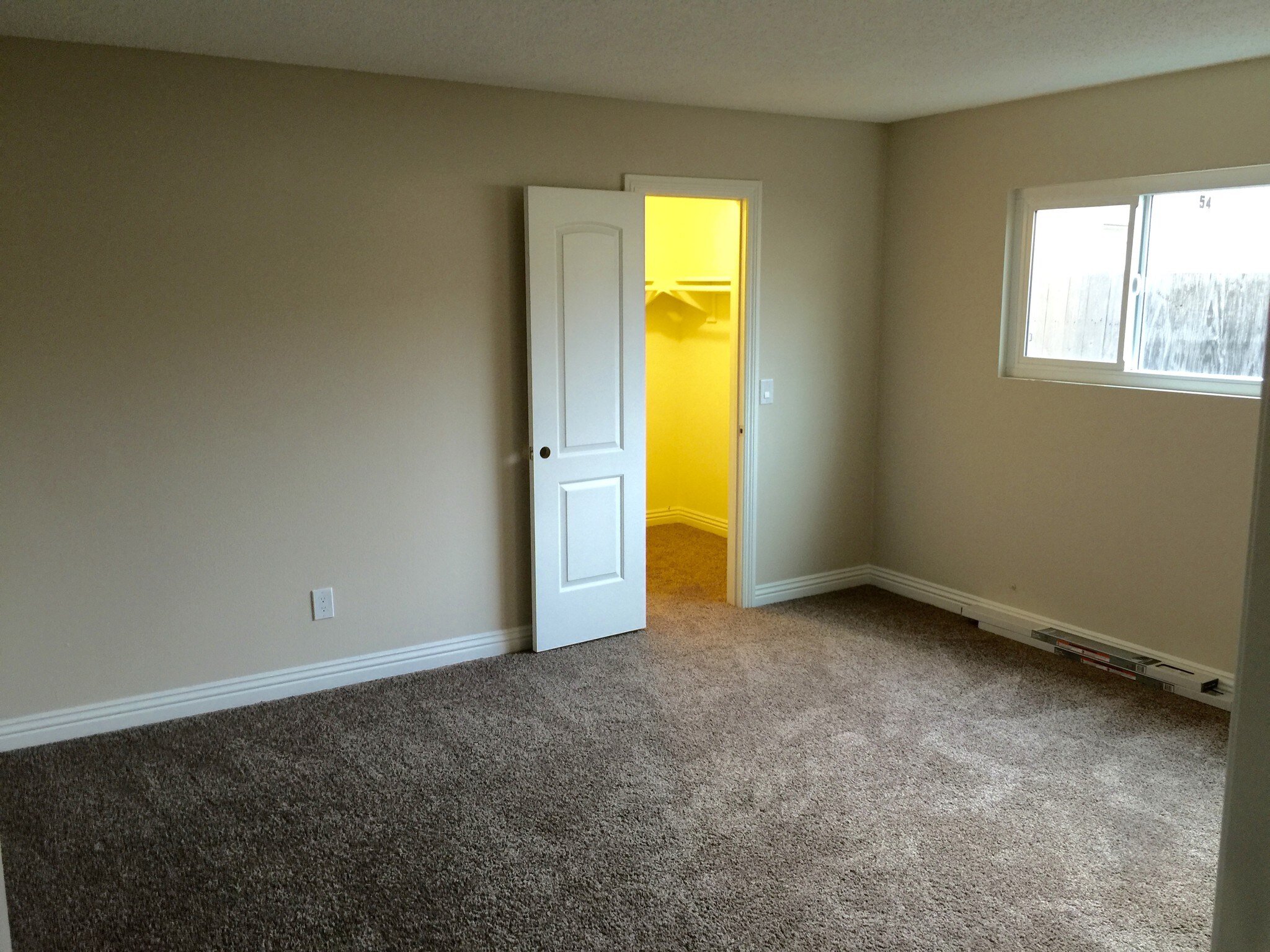 Building Photo - 15551 Boleyn Cir